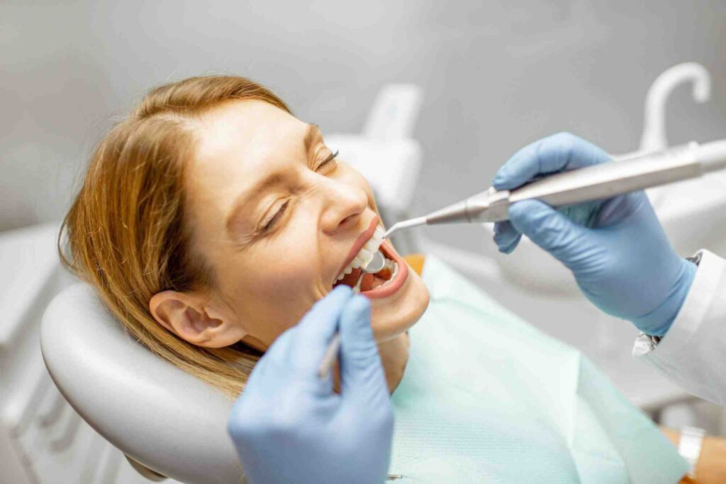 Comprehensive Guide to Oral Hygiene and Managing Tooth Pain: Tips for the Indian Population